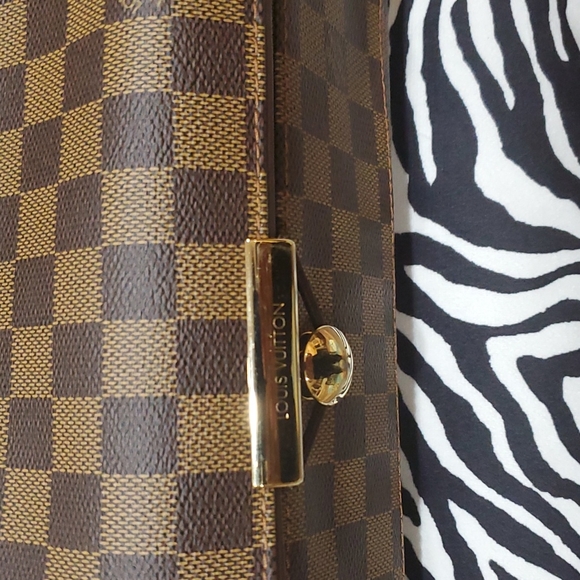 LOUIS VUITTON DAMIER PRINT MESSENGER BAG BAND NEW!!! NEVER USED!! - Picture 4 of 13